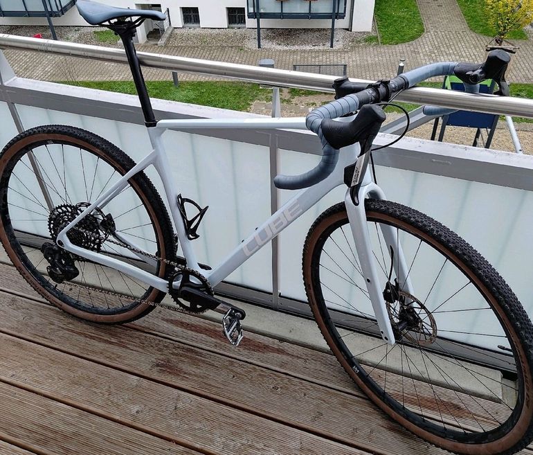 Used CUBE NUROAD C:62 EX 2024 Road & Gravel, Bianco — image 1 of 28