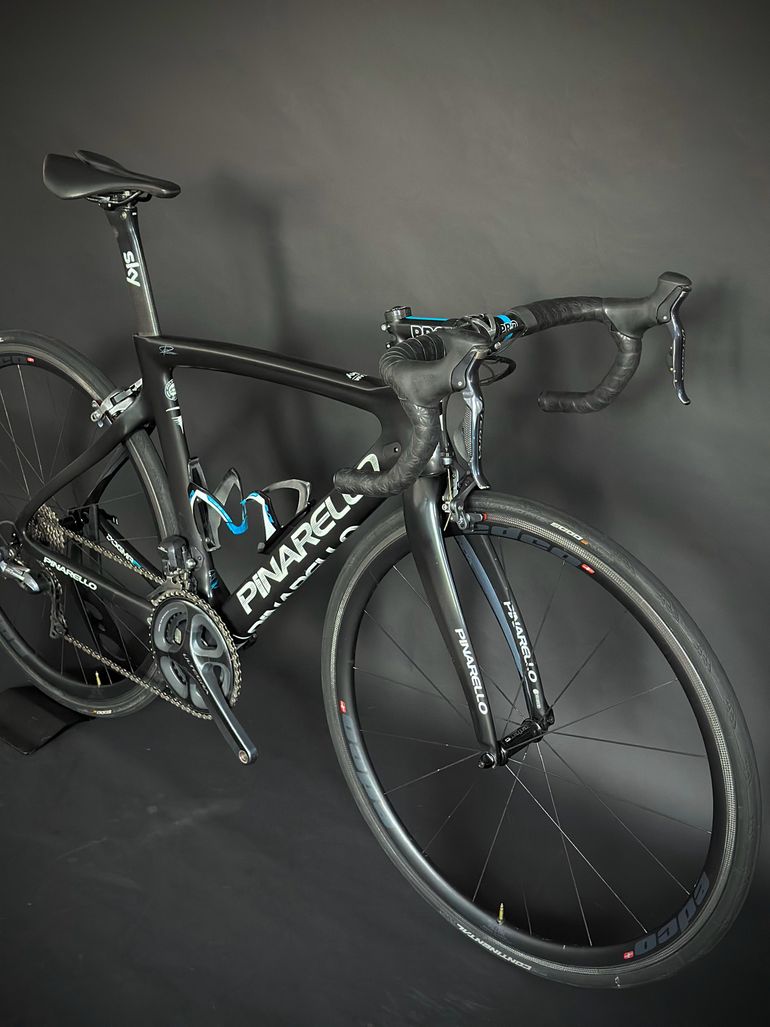 Pinarello Dogma F8 Ultegra Di2 used in 50 cm buycycle