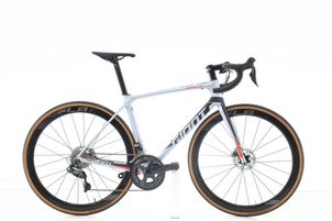 Giant - Advanced  Di2 11V, 