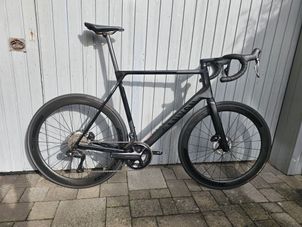 Canyon - Ultimate CF SLX 8 Di2 2023, 2023