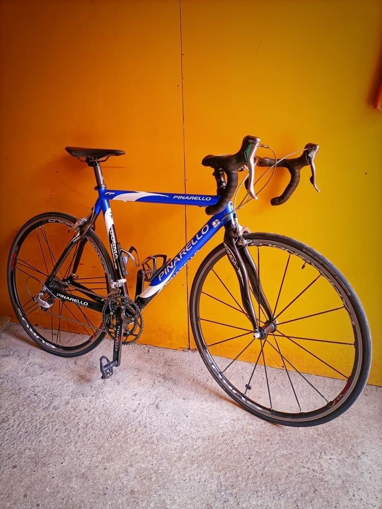 Used Pinarello Dogma magnesium AK61 2004 Road & Gravel, Blau — image 1 of 9