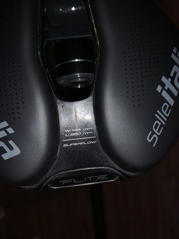 Used Trek Madone 5.2 H2 (Compact) 2012 2012 Road & Gravel, Black — image 12 of 18