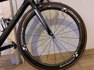 Used Trek Madone 5.2 H2 (Compact) 2012 2012 Road & Gravel, Black — image 6 of 18