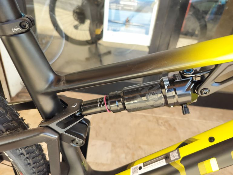 Used BMC Fourstroke FOUR 2024 2024 Mountainbike, Black, 29 — image 3 of 7