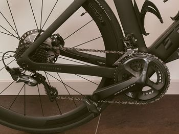 Used Trek Madone SLR 6 Disc 2019 2019 Road & Gravel, Black — image 3 of 4