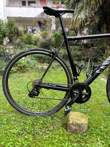 Used Canyon Ultimate AL f8 2012 Road & Gravel, Black — image 2 of 4