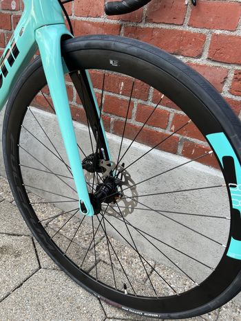 Used Bianchi Aria Disc Carbon 2023 Road & Gravel, Green — image 6 of 13