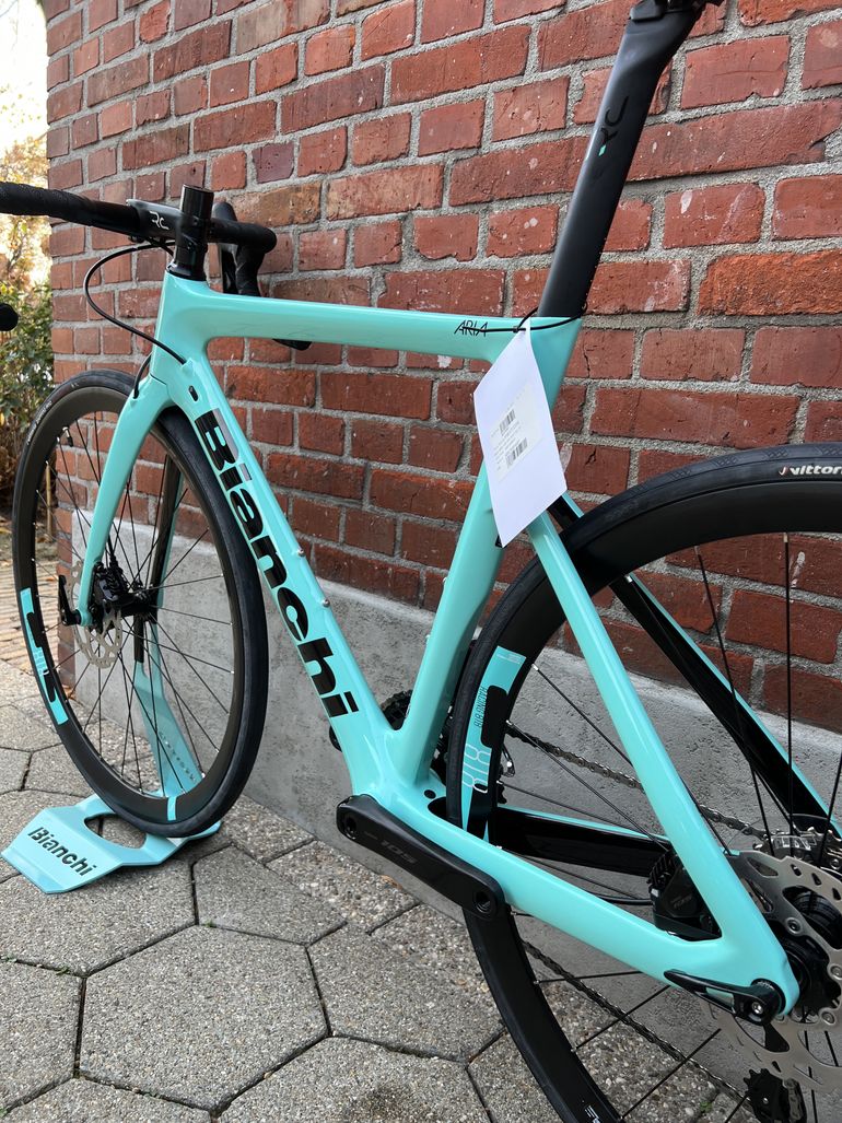 Used Bianchi Aria Disc Carbon 2023 Road & Gravel, Green — image 13 of 13