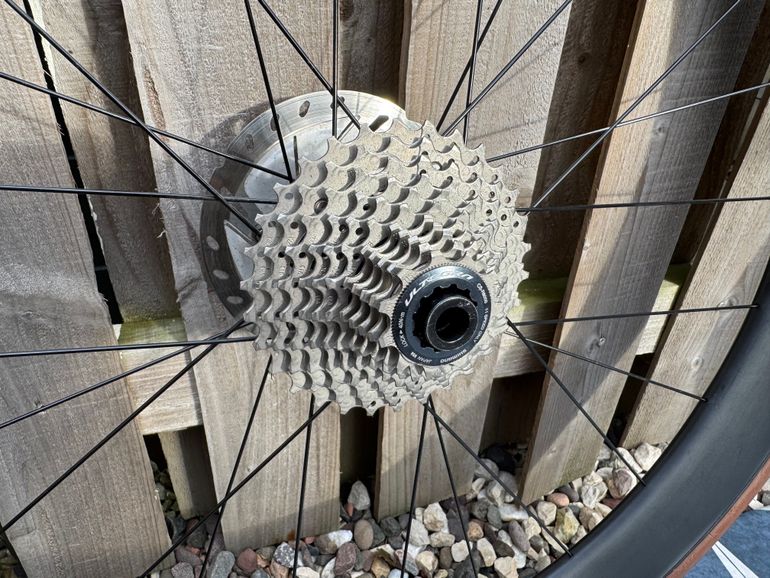Used Cannondale SystemSix Hi-MOD Ultegra Di2 2022 2022 Road & Gravel, Hellgrau — image 9 of 20