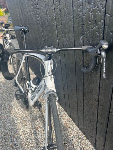 Used Specialized Venge Expert 2016 2016 Road & Gravel, White — image 2 of 5