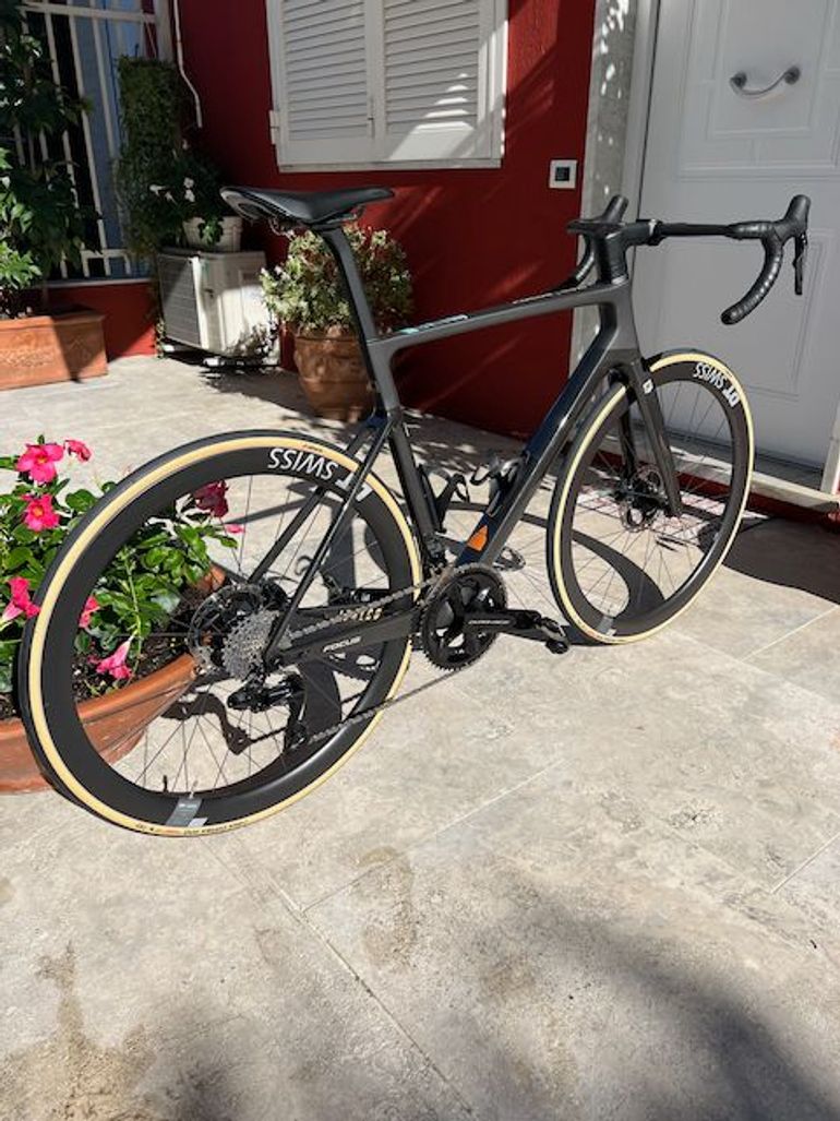 Brugt Focus IZALCO MAX 9.9 2024 2024 Road & Gravel — billede 2 af 10