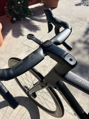 Brugt Focus IZALCO MAX 9.9 2024 2024 Road & Gravel — billede 9 af 10