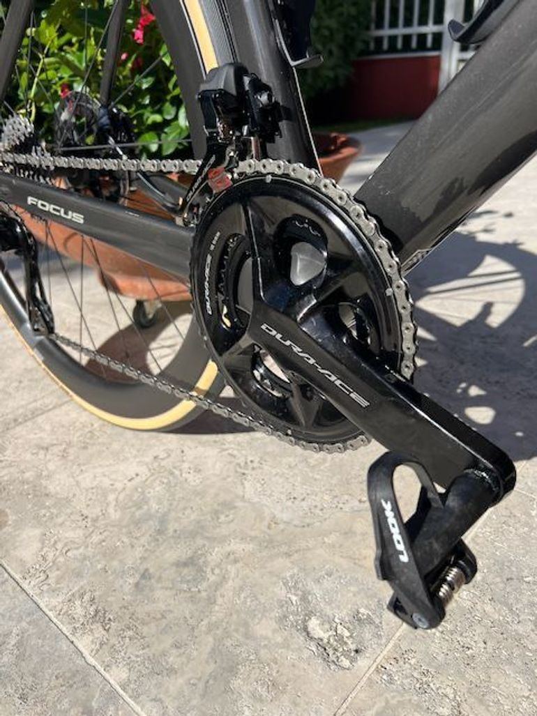 Brugt Focus IZALCO MAX 9.9 2024 2024 Road & Gravel — billede 10 af 10