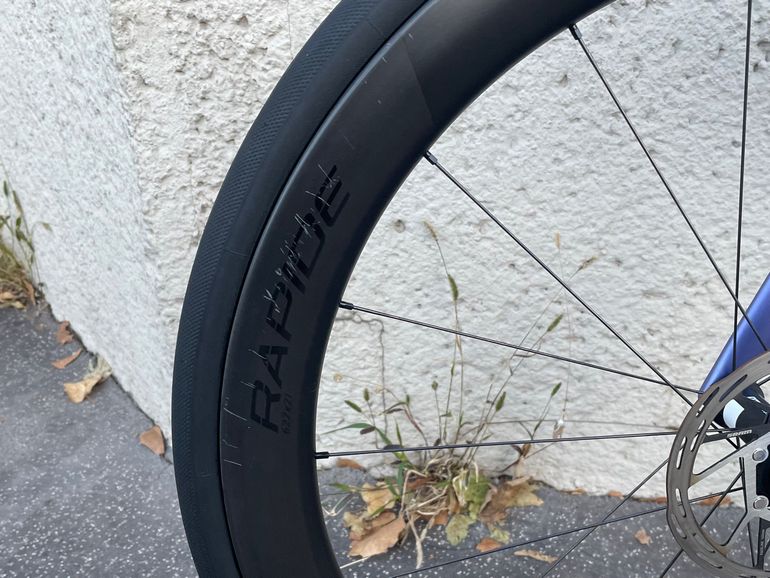 Used Specialized Tarmac SL8 Expert 2024 2024 Road & Gravel, Morado — image 16 of 16