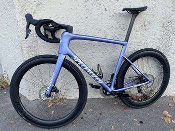 Used Specialized Tarmac SL8 Expert 2024 2024 Road & Gravel, Morado — image 15 of 16