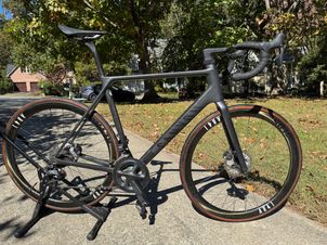 Canyon - Ultimate CF SL 8 Disc Di2 2021, 2021