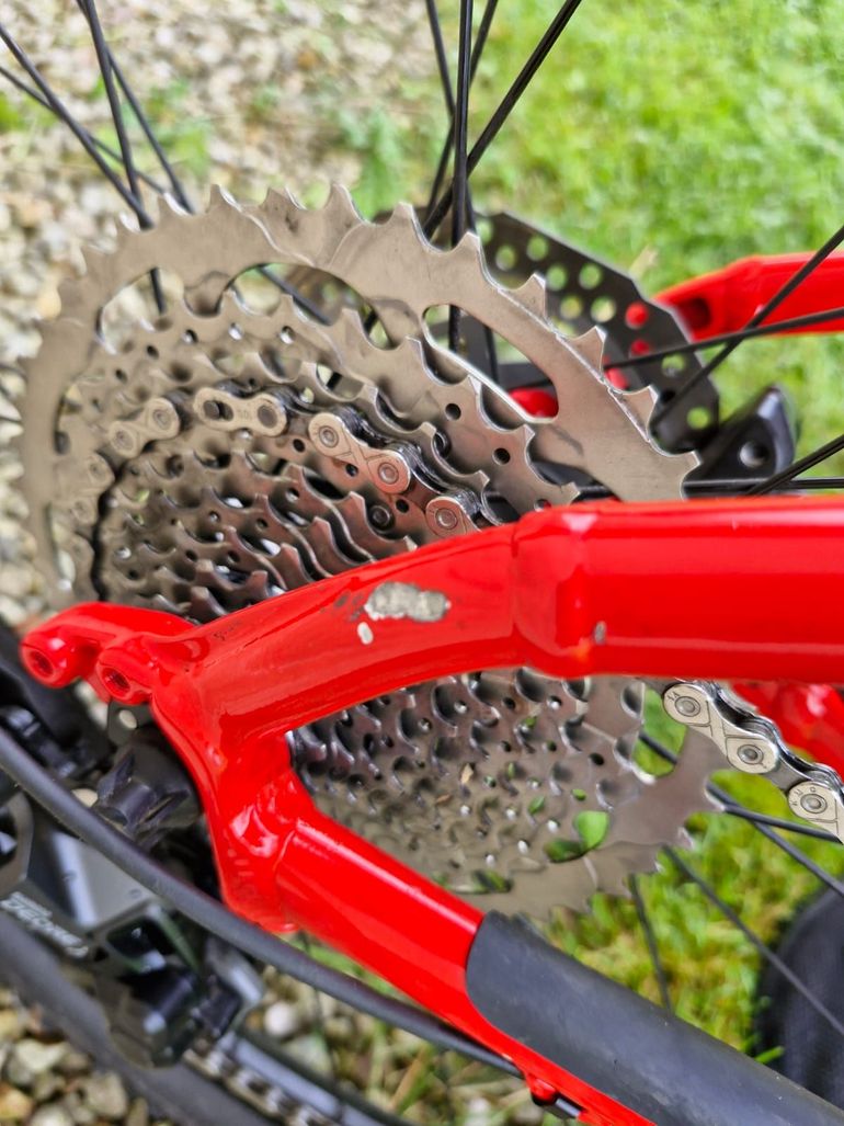 Used Trek Marlin 7 2022 Mountainbike, Red — image 23 of 23