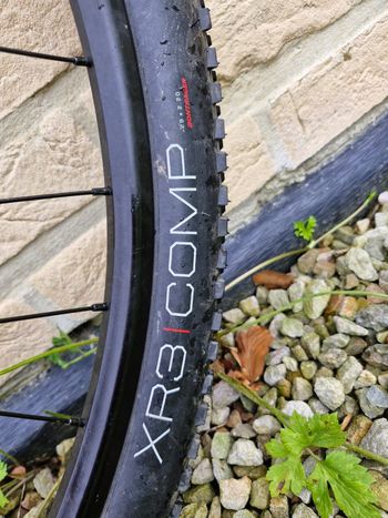 Used Trek Marlin 7 2022 Mountainbike, Red — image 12 of 23
