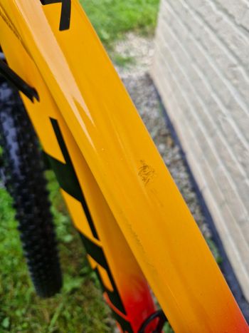 Used Trek Marlin 7 2022 Mountainbike, Red — image 17 of 23