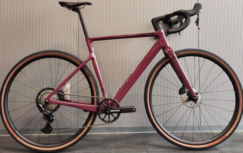 Použité Cannondale SUPERSIX SE 1 2024 Road & Gravel