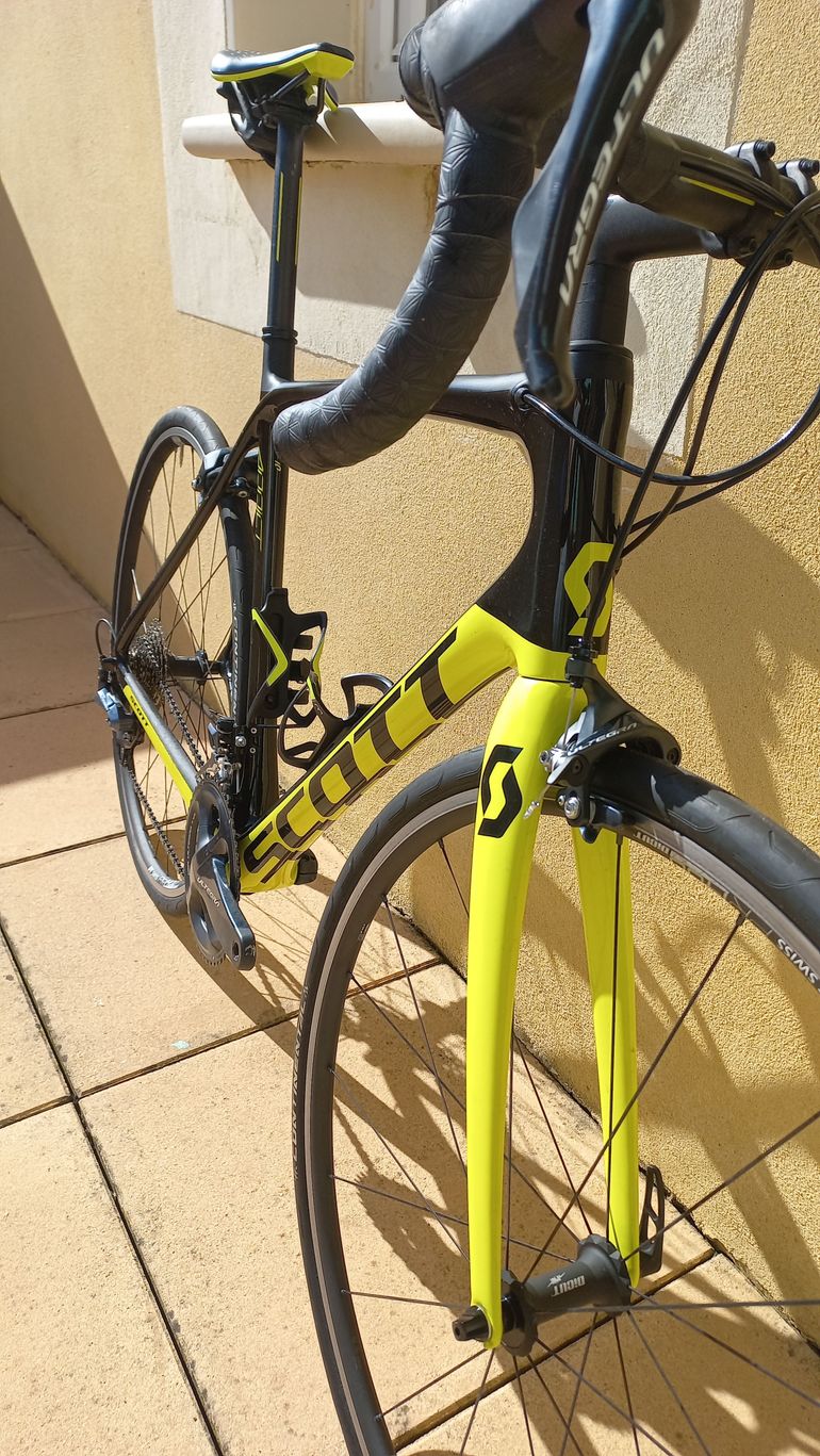 Used Scott SCOTT Addict 10 2019 2019 Road & Gravel — image 2 of 5