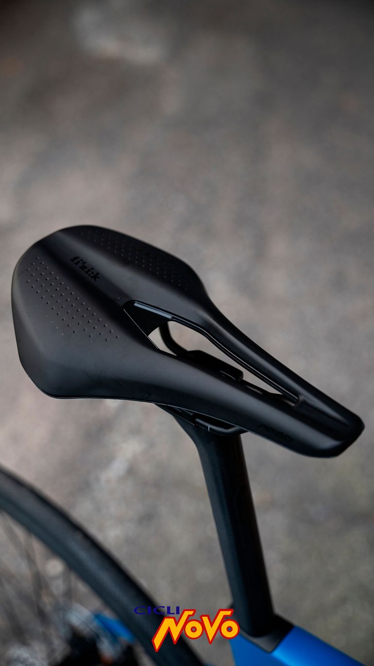 Used BMC Roadmachine TWO 2024 2024 Road & Gravel, Black — image 6 of 15
