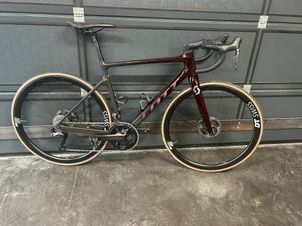 Scott - Addict SE disc, 2024