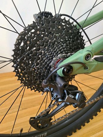 Used Marin Rift Zone 29" XR 2023 2023 Mountainbike, Green, 29 — image 10 of 11