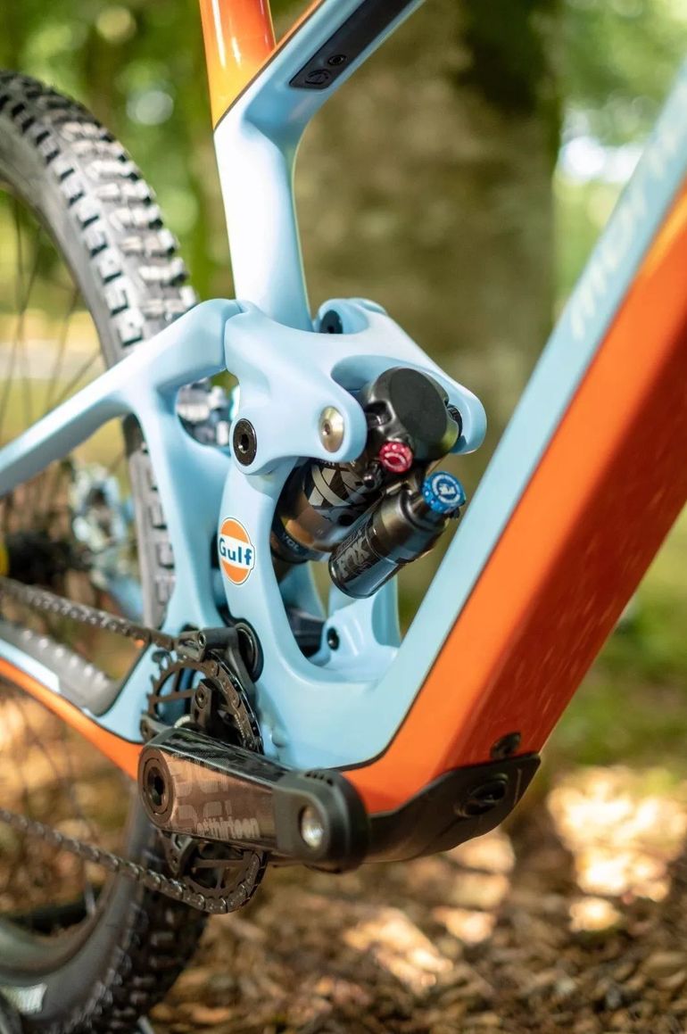 Mondraker Gulf Edition Limited Edition 2024 Mountainbike d'occasion — image 4 sur 9