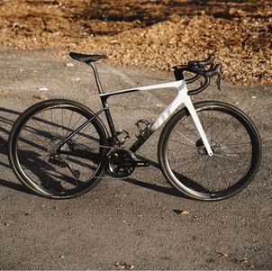 Giant - Defy Advanced Pro 1 2024, 2024