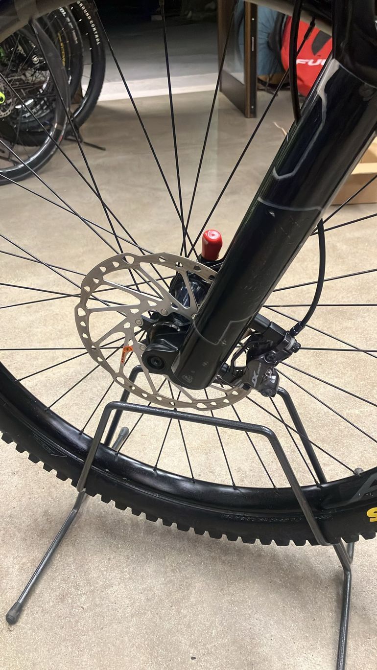 Used Orbea Rallon Shimano Deore XT 2023 Mountainbike, Black — image 5 of 15