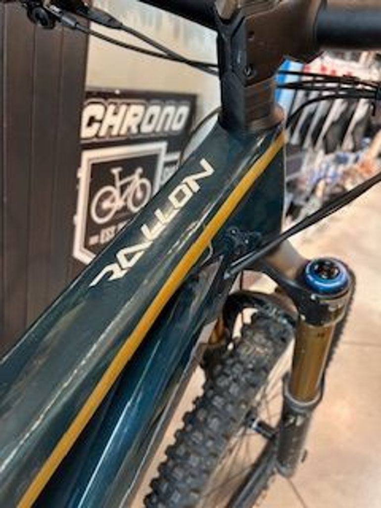 Used Orbea Rallon Shimano Deore XT 2023 Mountainbike, Black — image 9 of 15