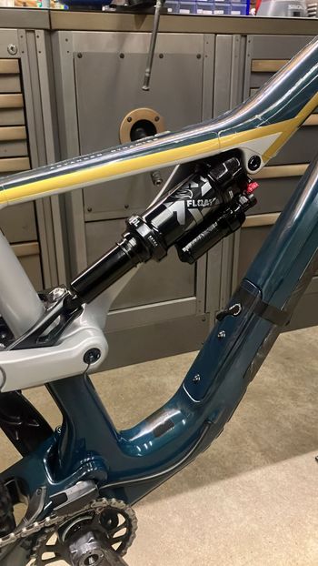 Used Orbea Rallon Shimano Deore XT 2023 Mountainbike, Black — image 2 of 15