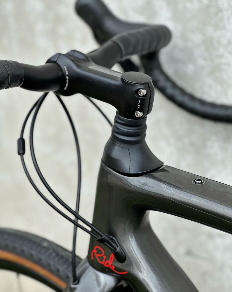 Used Specialized Diverge Sport Carbon 2021 2021 Road & Gravel, Light Gray — image 5 of 16