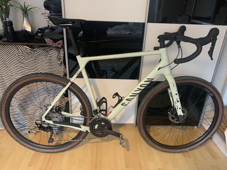Used Canyon Grizl 6 2022 Road & Gravel, Green — image 1 of 3