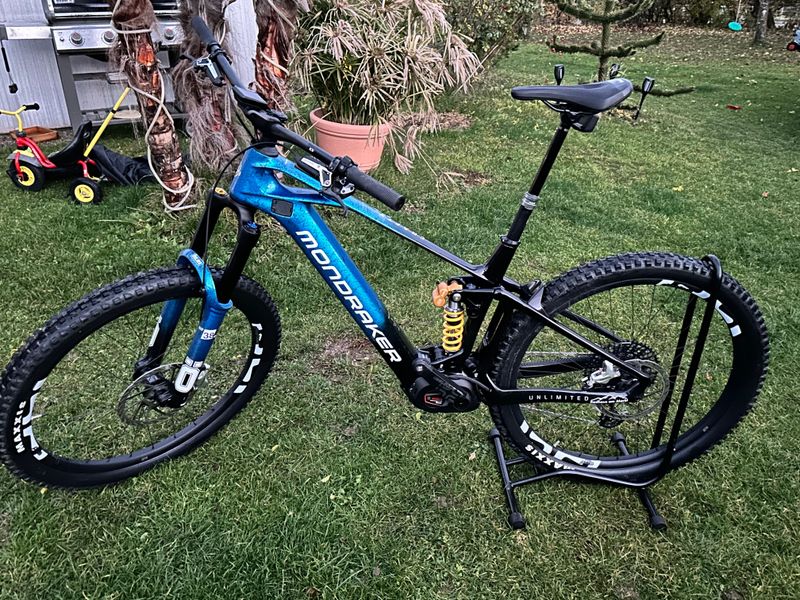 Mondraker CRAFTY CARBON UNLIMITED ELECTRIC BLUE 2023 2023 MTB usato