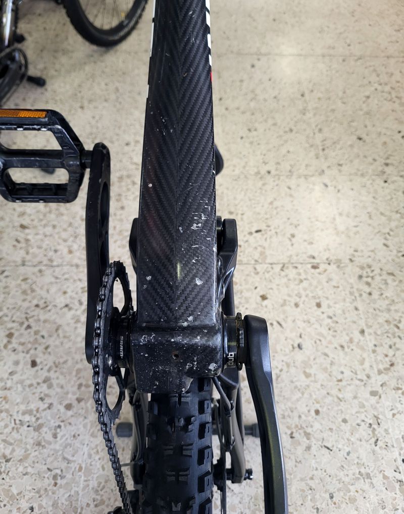 Used Santa Cruz Pedroni Enduro Mate Racer 2023 Mountainbike, Black — image 12 of 12
