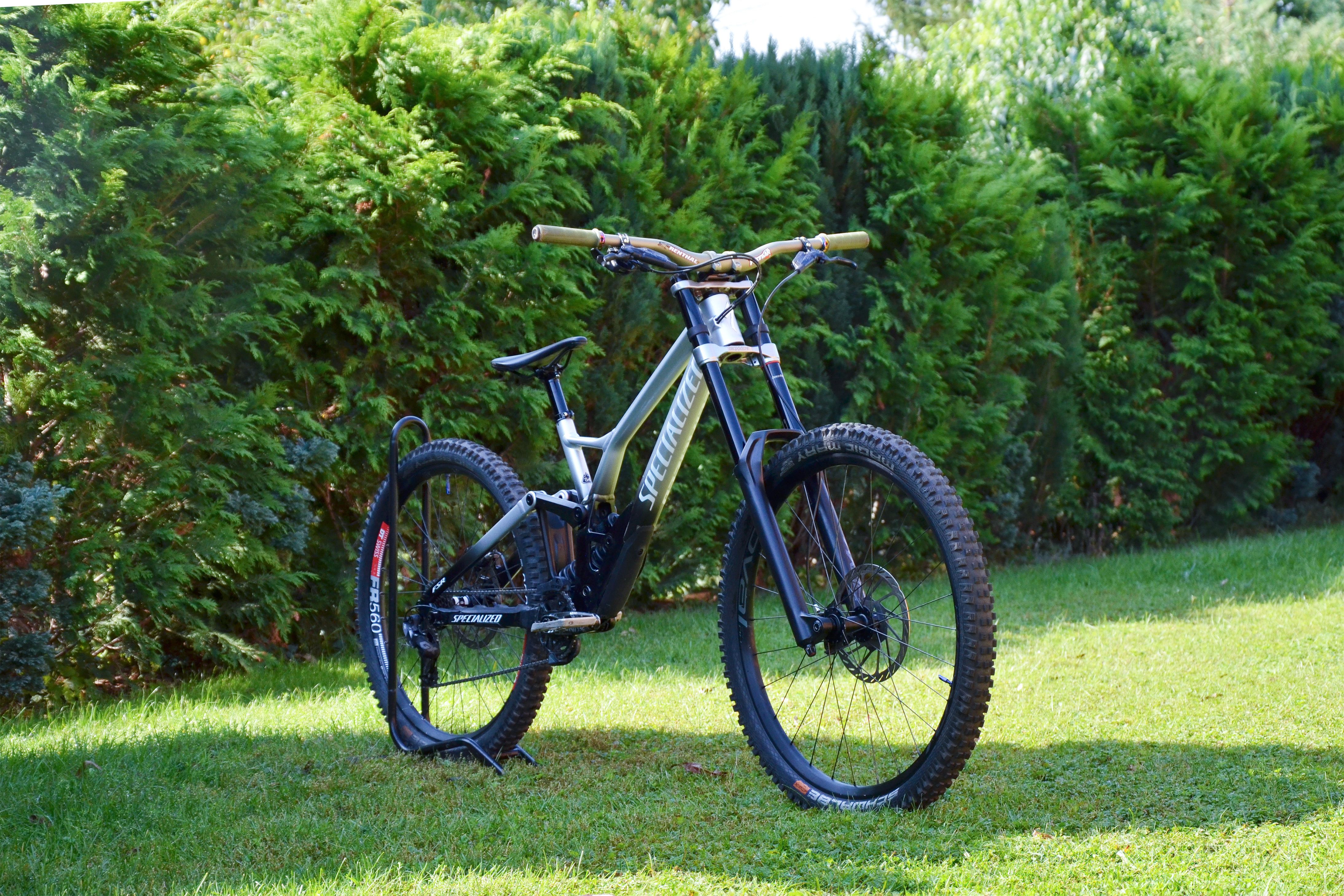 Specialized Demo Expert used in L buycycle