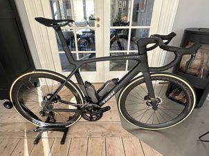 Trek - SLR 9 Gen 8 DuraAce DI2 12, 2025