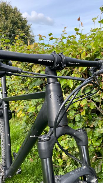 Used Sensa Alura 2022 Mountainbike, Black — image 5 of 8
