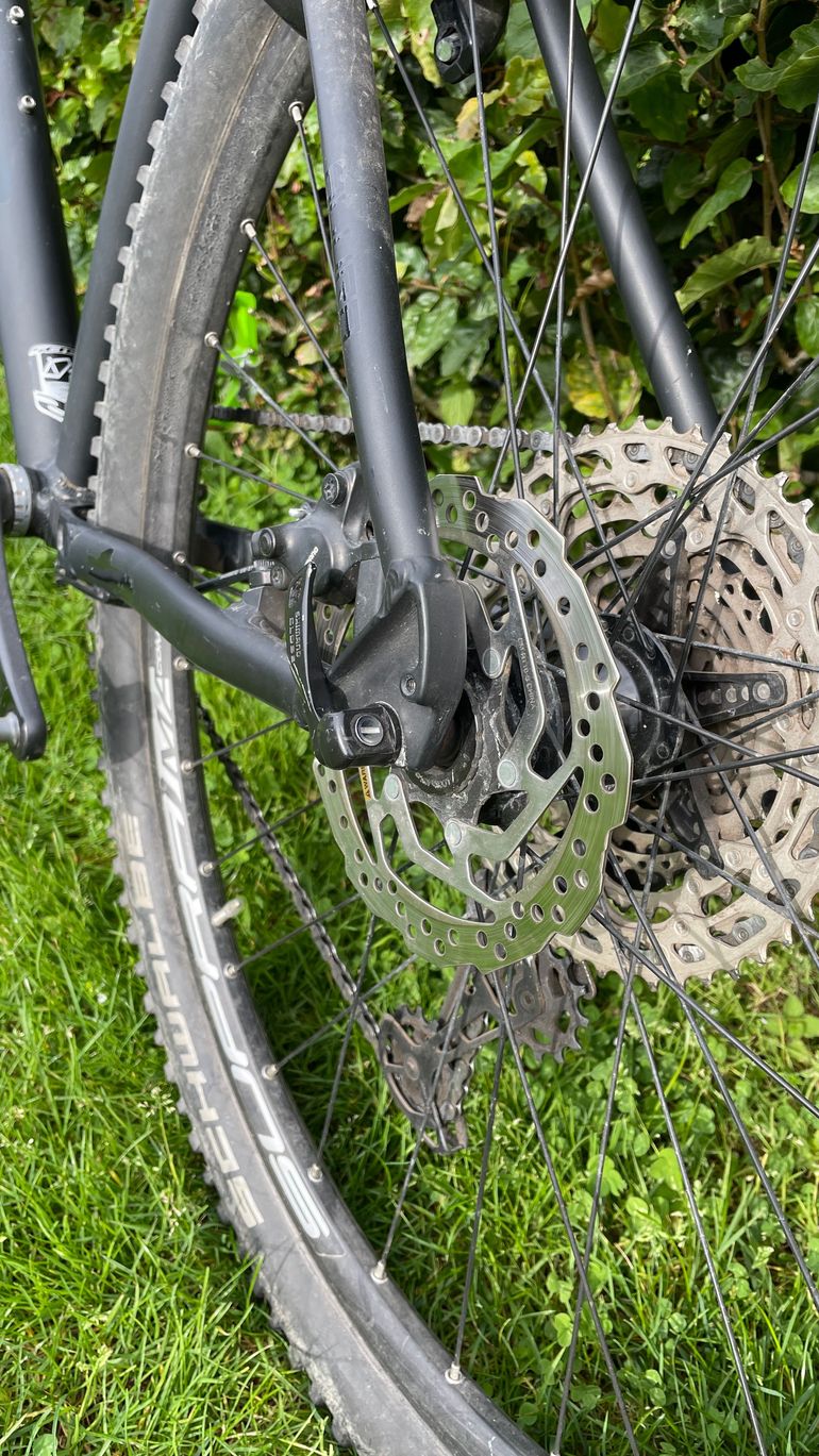 Used Sensa Alura 2022 Mountainbike, Black — image 6 of 8