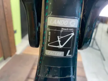 Używany Factor Lando XC Frameset Premium 2023 2023 Mountainbike — zdjęcie 2 z 4