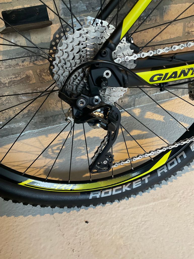 Used Giant Talon 1 2021 Mountainbike, Black — image 6 of 19