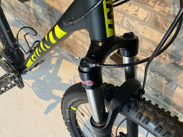 Used Giant Talon 1 2021 Mountainbike, Black — image 5 of 19