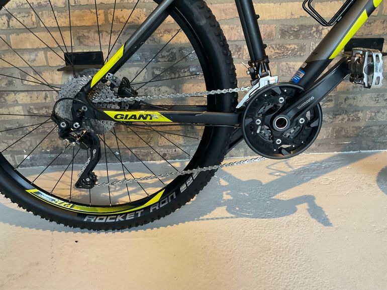 Used Giant Talon 1 2021 Mountainbike, Black — image 3 of 19