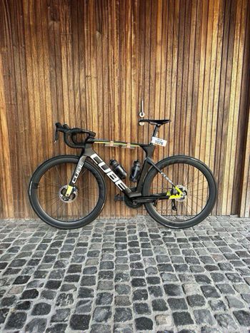 Used CUBE LITENING AERO C:68X RACE 2022 2022 Road & Gravel — image 1 of 8