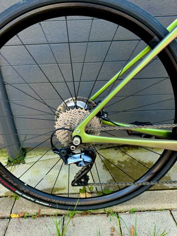Used Cannondale Synapse Carbon 2 RL 2022 2022 Road & Gravel, Green — image 6 of 11