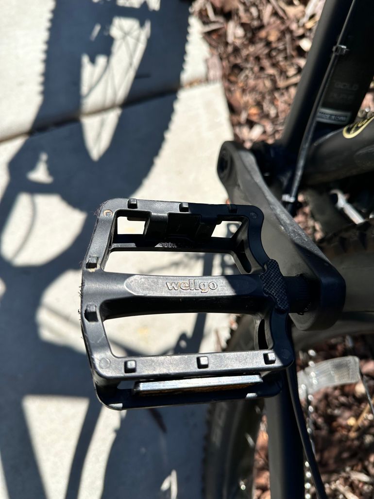 Trek roscoe 7 pedals sale