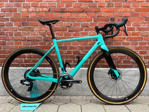 Bianchi - Bianchi Impulso Pro Disc Full Carbon/SRAM Force AXS/Powermeter/FFWD/Size 52/Like NEW!, 2023