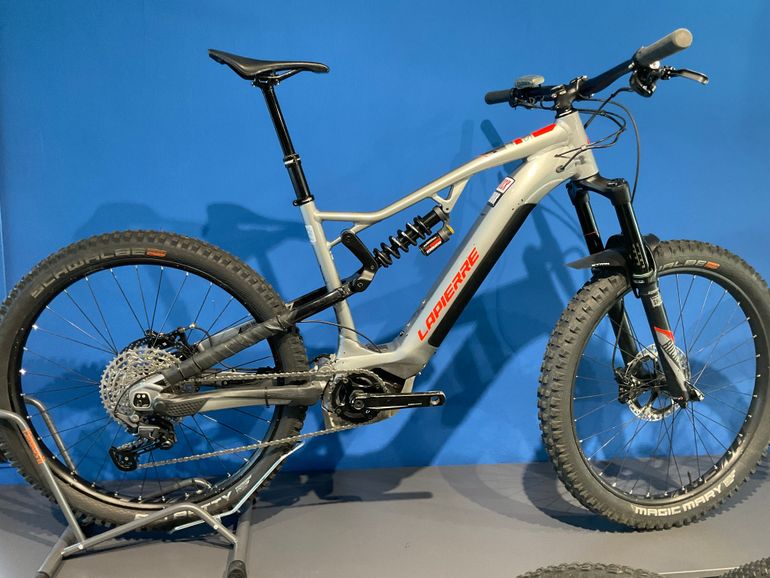 Used Lapierre Overvolt AM 5.5 2021 2021 Mountainbike — image 1 of 7